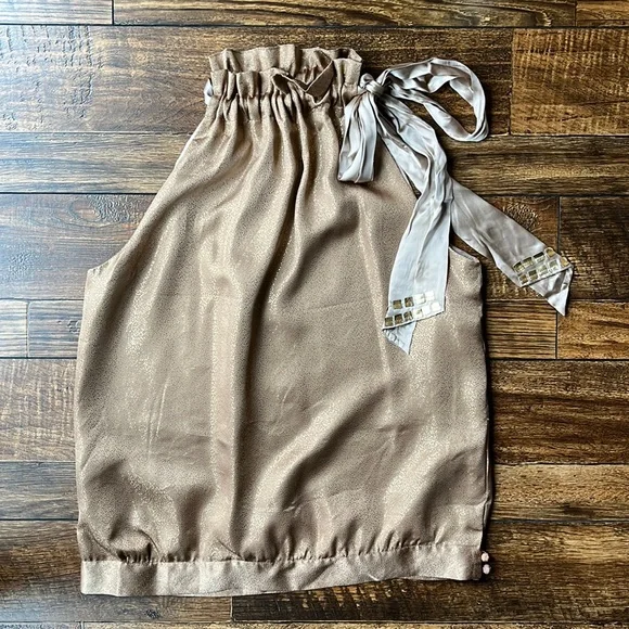 Hale Bob metallic gold halter top with bow tie Sz M - Picture 4 of 13